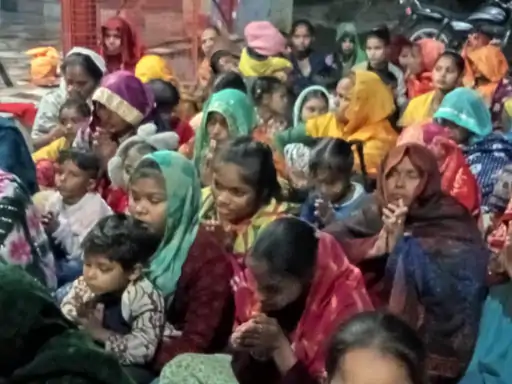 🪔 शाहजहांपुर में सफला एकादशी बनी 'दीपोत्सव': गायत्री परिवार ने सत्संग और दीप यज्ञ से किया ज्ञान का प्रसार!